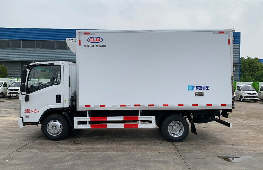 ISUZU Reefer Truck